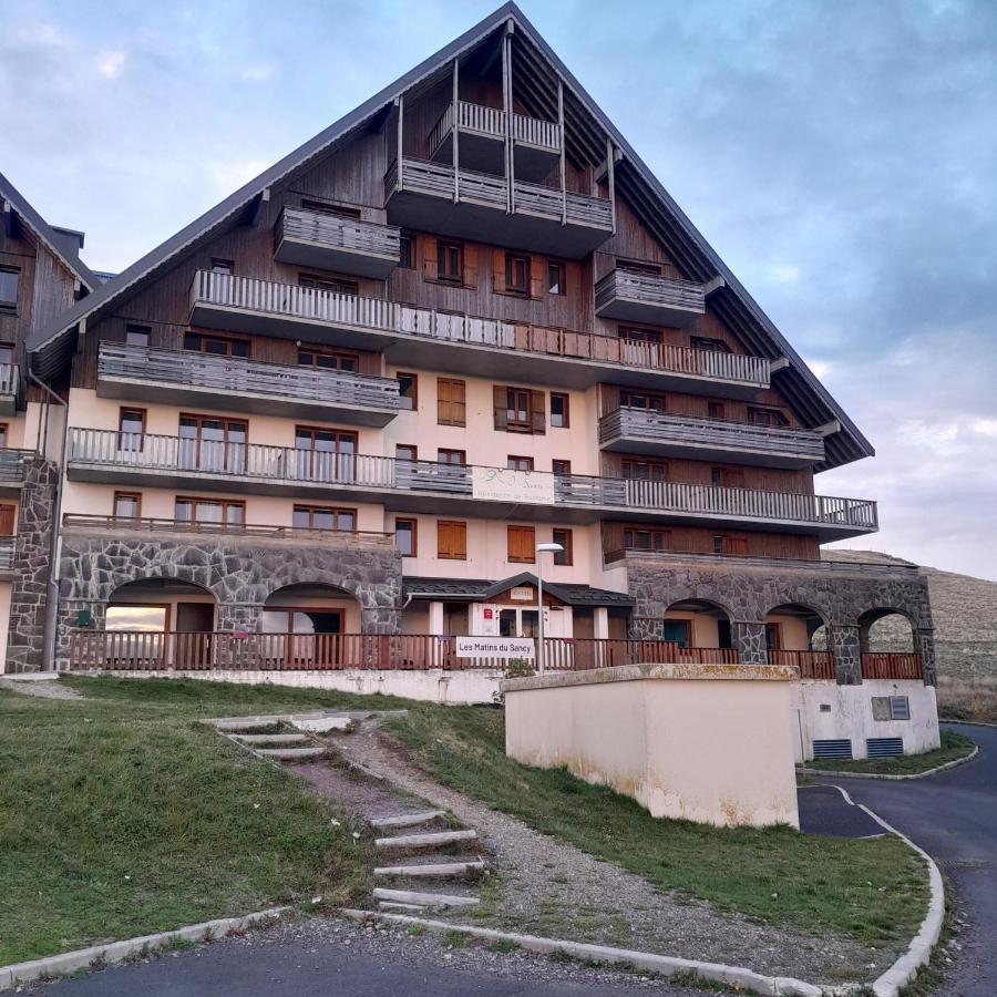 Apartament T2 Confortable - Piscine Chauffee - Super Besse Zewnętrze zdjęcie